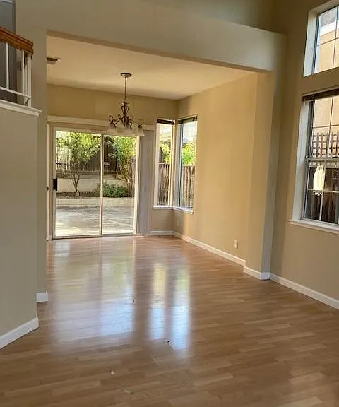 1560 Mission Springs Cir — Photo 7