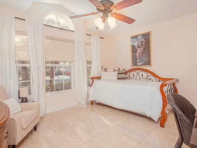 537 Mason Dr — Photo 15