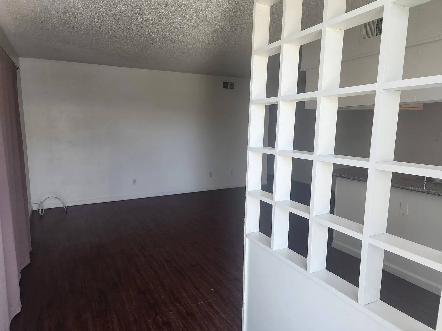 2 bed, 900 sqft, $1,700 — Photo 3