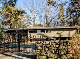 6 Porter Rd, Andover, MA 01810