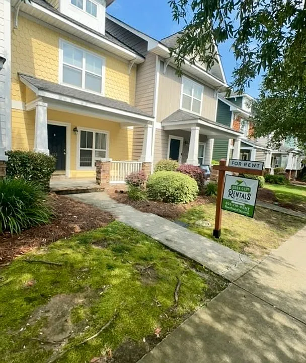 223 Forest Green Dr