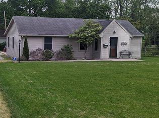 135 S 3rd St, Waterville, OH 43566