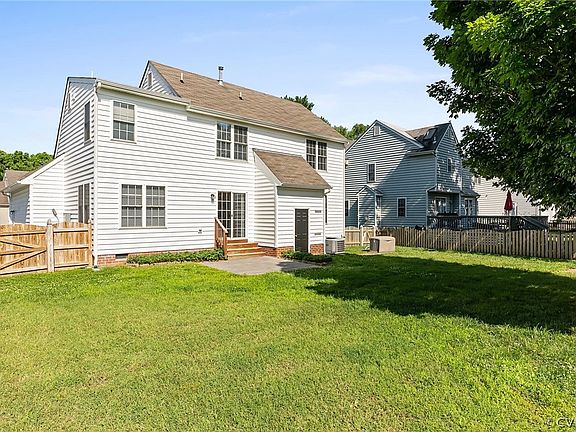 4th image of 7973 Bear Grass Ln