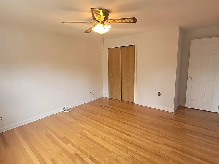 360 New York Ave #1 — Photo 7