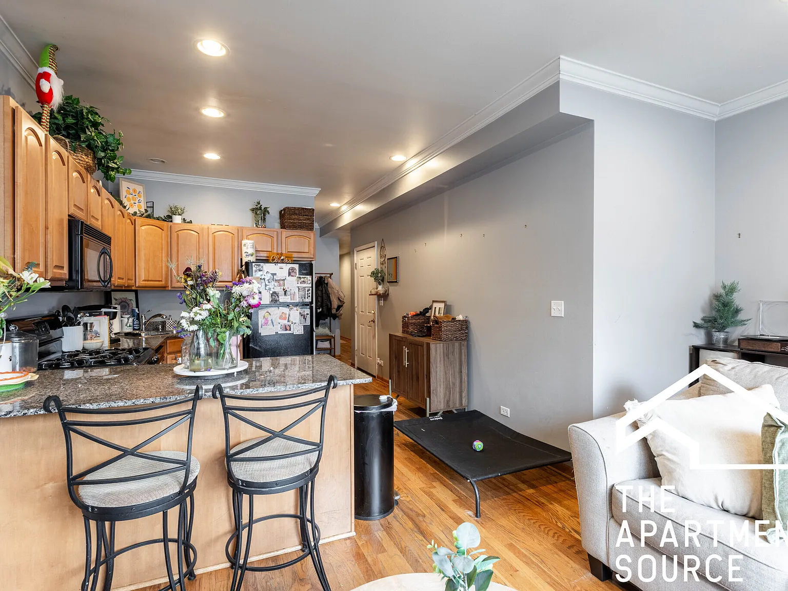 3 bed, 1300 sqft, $3,995 — Photo 4