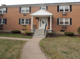 39 Brewster Rd APT D, Glastonbury, CT 06033