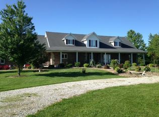 4392 S Cottonwood Ln, Bolivar, MO 65613