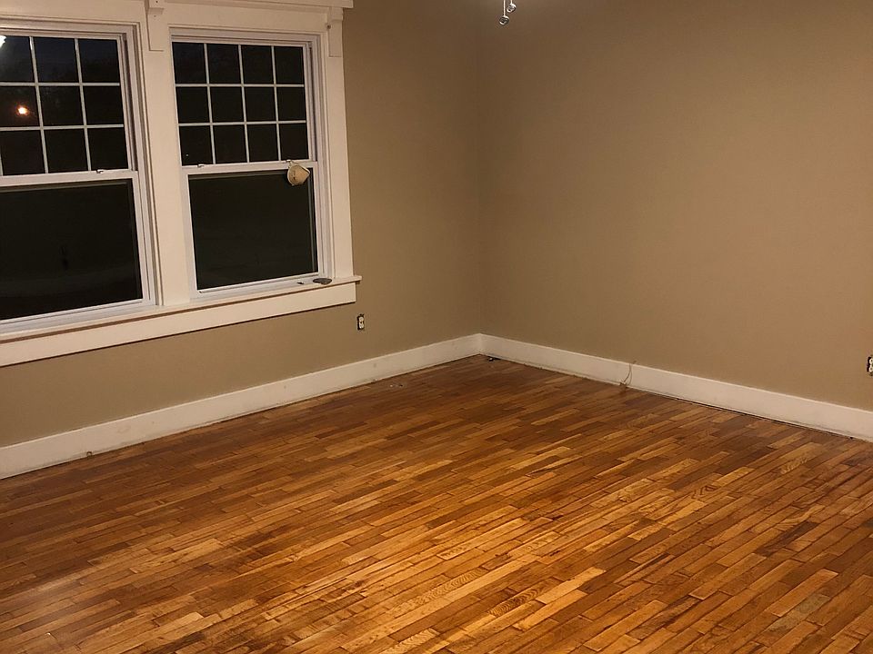 233 E H Ave, Kingman, KS 67068 Zillow