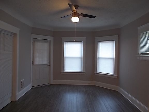 2nd image of 1537 Coutant Ave