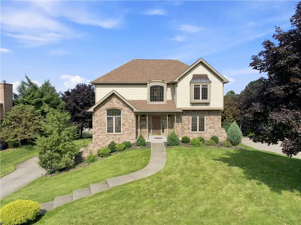 146 Williams Dr, Coraopolis, PA 15108