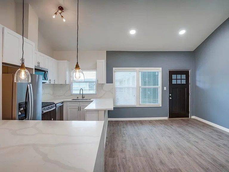 115 N Eastwood Ave — Photo 22