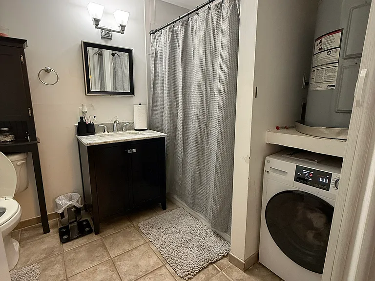 2050 N Calvert St #209 — Photo 14
