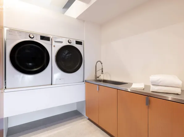 227 West 17th Street image 23 of 23