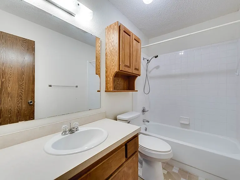 2901 W Louisiana Ave #3 — Photo 2