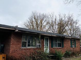 1255 Meadow Rd, Cookeville, TN 38501