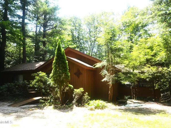 197 Clubhouse Dr, Otis, MA 01253