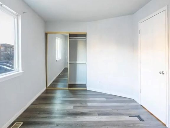 4th image of 919 S Dawson Way