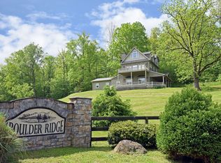 14 Boulder Ridge Dr, Blairsville, GA 30512