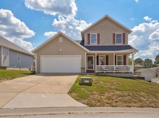 708 E Saint Charles St, Ozark, MO 65721
