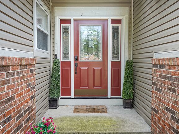 5th image of 11352 Cherry Hill Ct