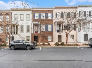 1035 Pearl Point, Sandy Springs, GA 30328