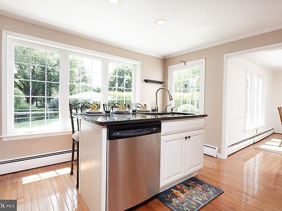 4th image of 3547 N Sugan Rd
