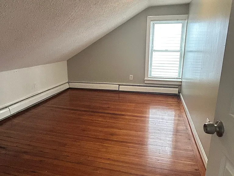 29 1/2 Ringgold St — Photo 14