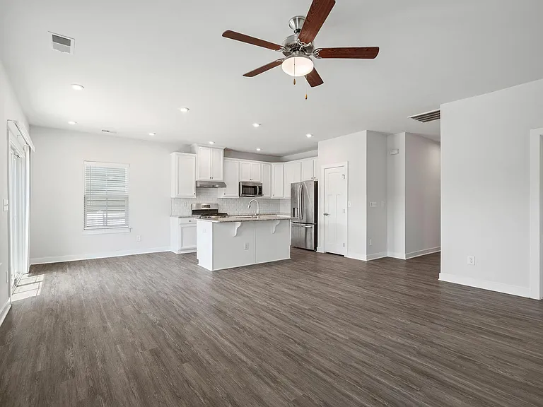 8401 Bretton Woods Dr — Photo 12