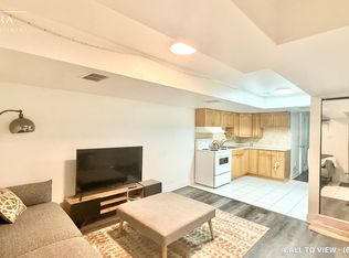 30 Osler St #2, Toronto, ON M6P4A2