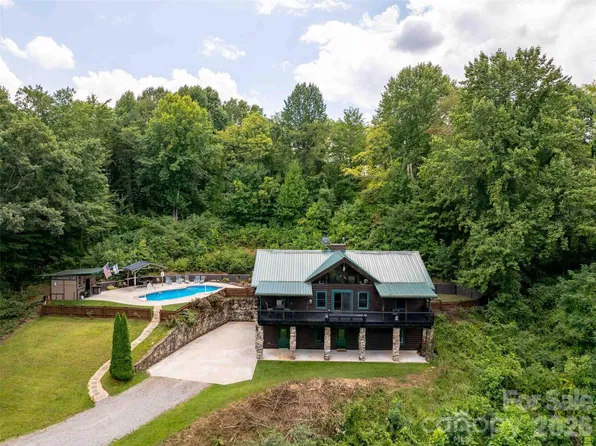 80 Austins Trl, Canton, NC 28716