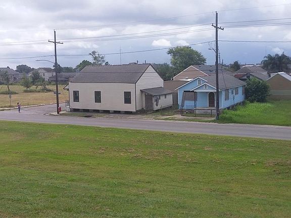 2nd image of 1023 Patterson Dr
