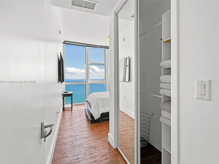 18201 Collins Ave #4209 — Photo 26