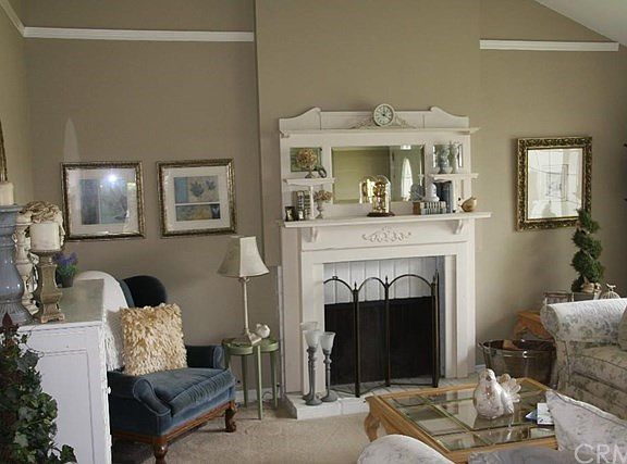 Living Room with Vaulted ceilings