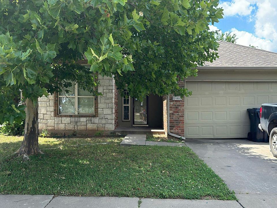 1st image of 10700 NW 32nd St