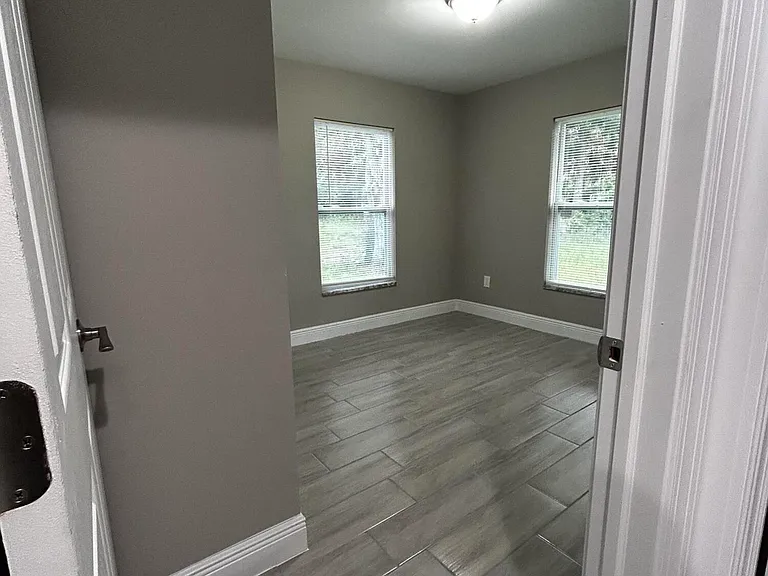 325 N 14th St #2 — Photo 8
