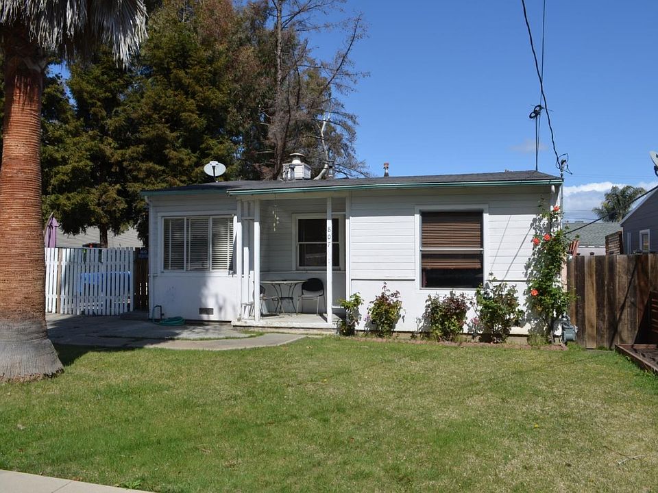 1st image of 807 Cedar Ave