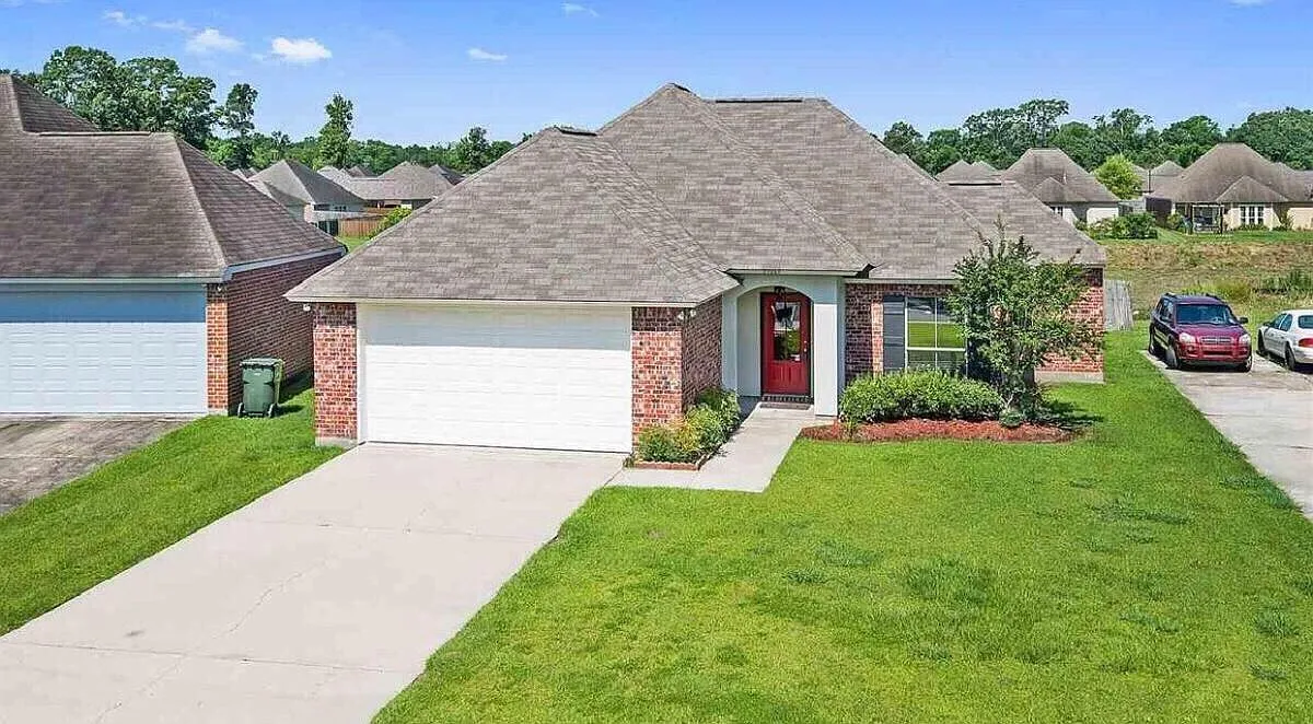 15069 Crossover Drive — Photo 1