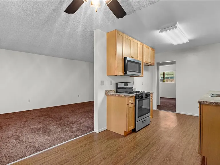 Casa Granada Apartments — Photo 7
