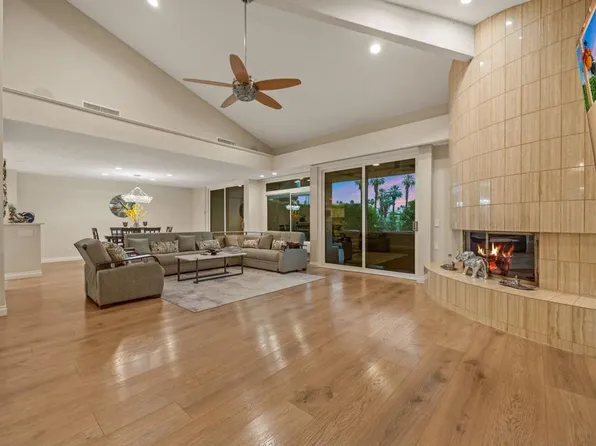 18 N Kavenish Dr, Rancho Mirage, CA 92270