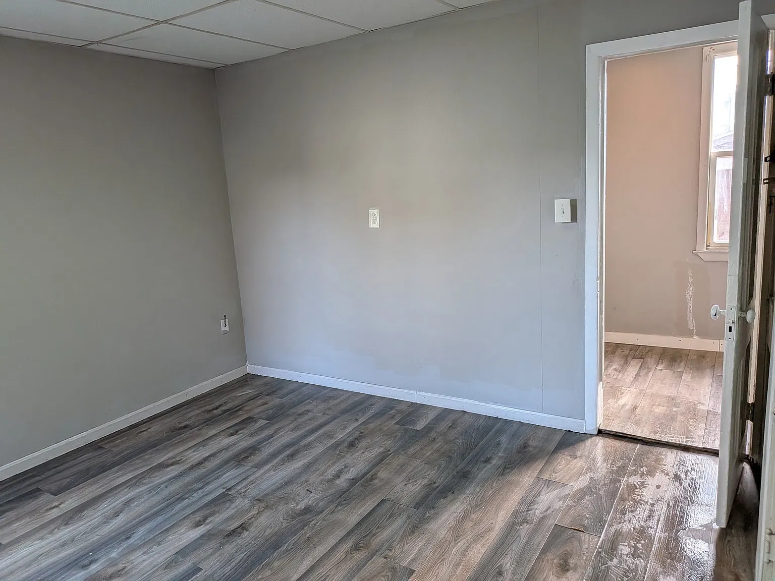 2 bed, 1000 sqft, $1,000 — Photo 2