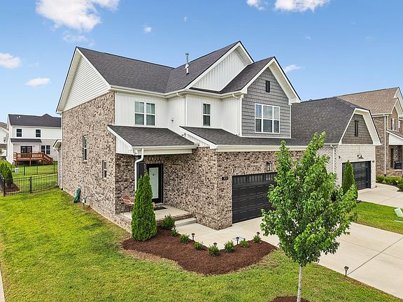 5th image of 301 Booker Dr