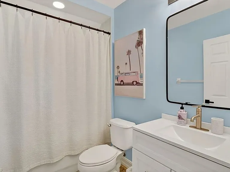 770 Tarpon Cove Dr #103 — Photo 19
