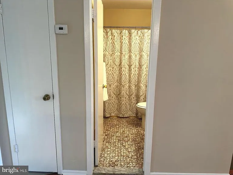 909 Silver Ct — Photo 11