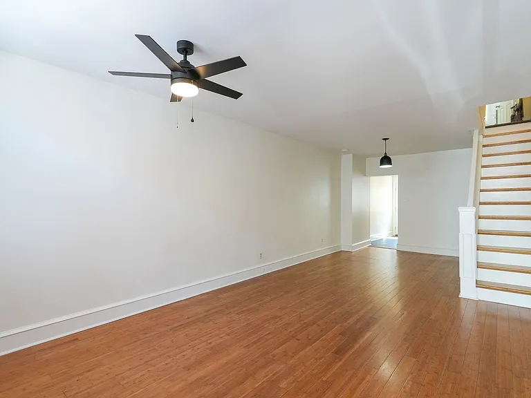 1631 S Clarion St — Photo 3