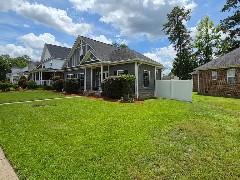 3120 Mayflower Ln — Photo 39