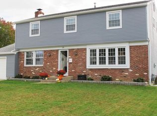18 Navy Dr, Delran, NJ 08075