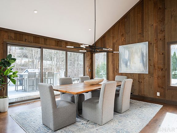 5th image of 107 Parade Hill Road