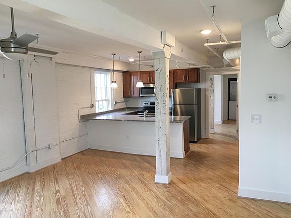 3rd image of 2219 Colonial Ave #2319051