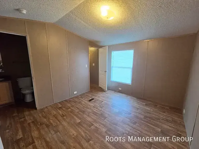 320 Rae St #40 — Photo 8