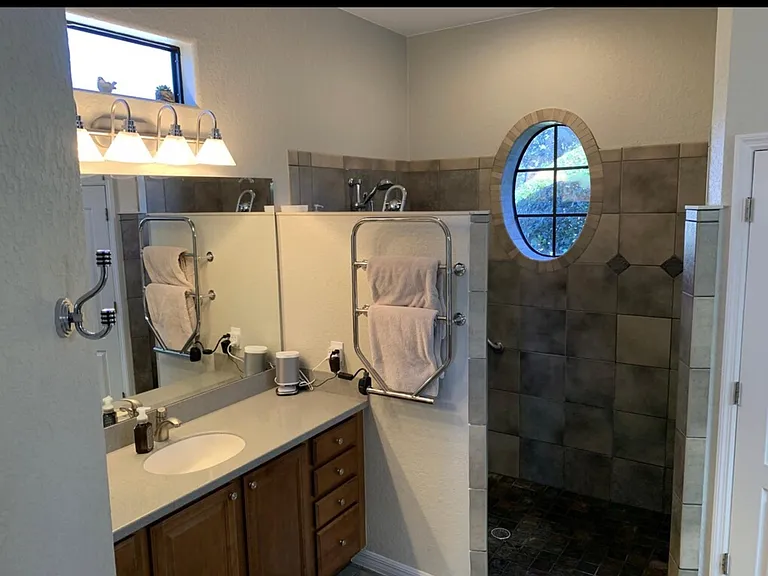 Master bath, dual vanities, walk in shower, bidet.